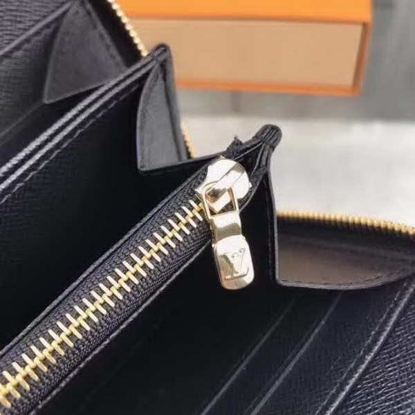 【原版皮】路易威登/LV 拉链钱夹,取材Monogram帆布,借鉴山本宽斋的艺术特色,缤纷展现歌舞伎,脸谱元素,出心裁的戏剧设计风格,款号:M67258