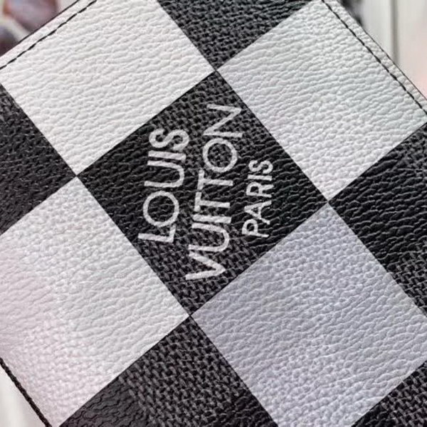 【原版皮】路易威登/LV 大格BRAZZA 钱夹,由Damier Graphite Pixel涂层帆布制成,以像素形式演绎经典Damier棋盘格图案,凸显未来感,集各种口袋、隔层与信用卡槽于一身,时尚便利,款号:N66540