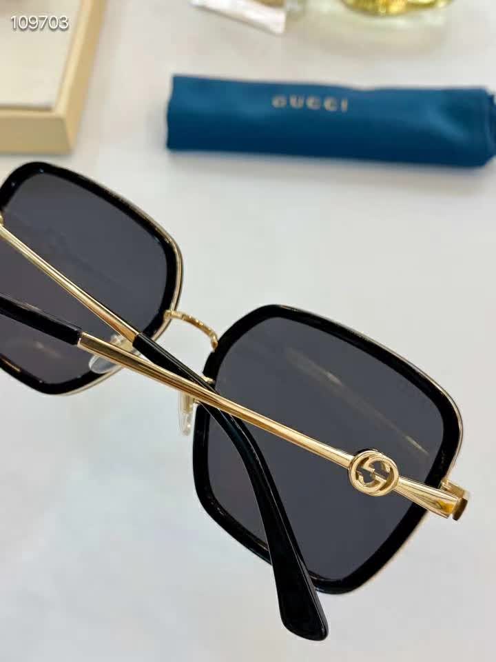 ☆「时尚达人首选」古驰Gucci☆2020全网最新太阳眼镜流行趋势销量排行第一,让你做最耀眼最酷的时尚达人