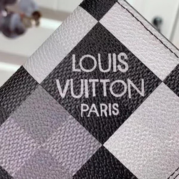 【原版皮】路易威登/LV 大格口袋钱夹,由Damier Graphite Pixel涂层帆布制成,以像素形式演绎经典Damier棋盘格图案,凸显未来感,集各种口袋与信用卡槽于一身,小巧又实用的多功能,款号:N63144