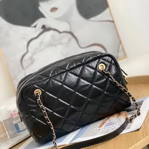 【原版皮】香奈儿/Chanel 保龄球购物袋,简直是一款完美百搭包,采用进口皱纹牛皮,超级柔软细腻,皮质独特,纹络更显高档质感,款号:AS8315
