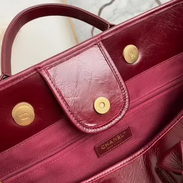 【原版皮】香奈儿/Chanel 购物袋 ,采用进口油腊牛皮,配顶级精美古铜金五金,非常高档新颖独特,休闲又时尚、又会掀起一股热潮,五金 ogo镶珍珠,款号:AS8375