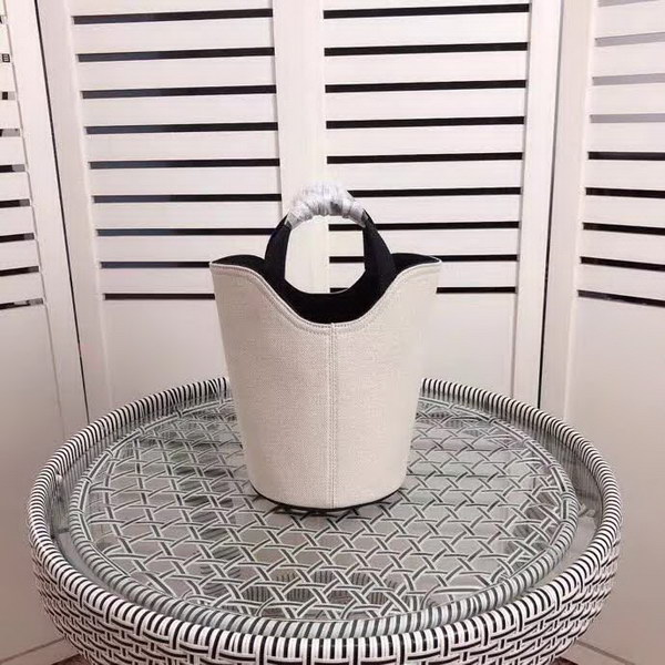 【原版皮】巴黎世家/Balenciaga, 帆布水桶手提包,黑白设计正面大小logo相衬,经典设计简约不轻易过时,帆布包轻盈易携带,容量却很赞,手提斜挎都是棒棒的