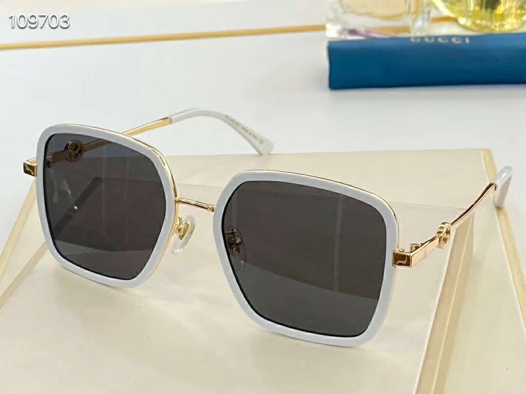 ☆「时尚达人首选」古驰Gucci☆2020全网最新太阳眼镜流行趋势销量排行第一,让你做最耀眼最酷的时尚达人