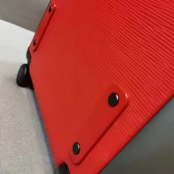 路易威登/LV 旅行箱,釆用经典水波纹系列,变色皮,铝制宽拉杆时尚大气,独特设计理念,时尚潮流,众多明星同款