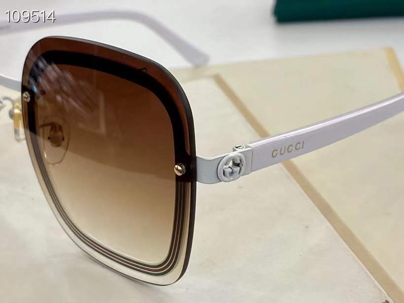 ☆「时尚达人首选」古驰Gucci☆2020全网最新太阳眼镜流行趋势销量排行第一,让你做最耀眼最酷的时尚达人