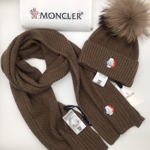 官网同步20秋季最新款-Moncler二件套系列 围巾,帽子经典系列,精致美感,精选毛线,手感超柔软,冬季必备款