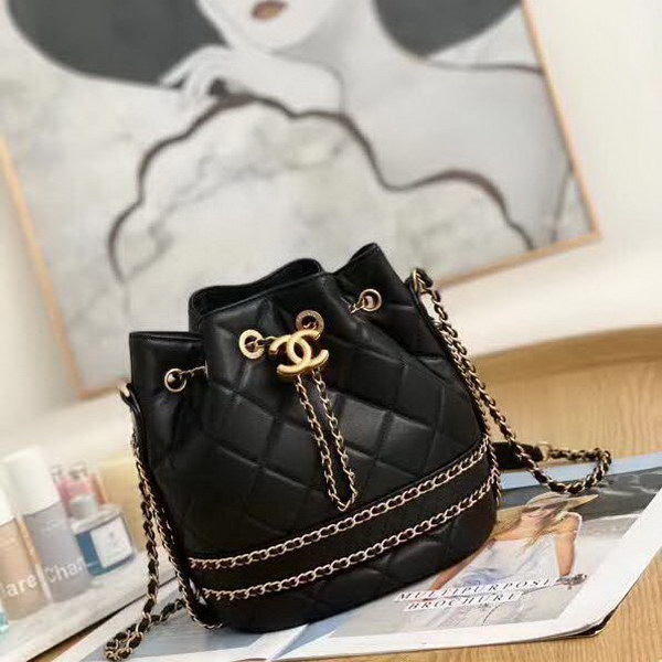 【原版皮】香奈儿/Chanel 抽绳包,采用进口羊皮配精美复古五金,整体设计充满激情元素,单肩、斜挎更时尚,更具有创意和别致风格,各大女星,时尚博主都人手一只,款号:AS1266