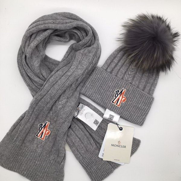 官网同步20秋季最新款-Moncler二件套系列 围巾,帽子经典系列,精致美感,精选毛线,手感超柔软,冬季必备款