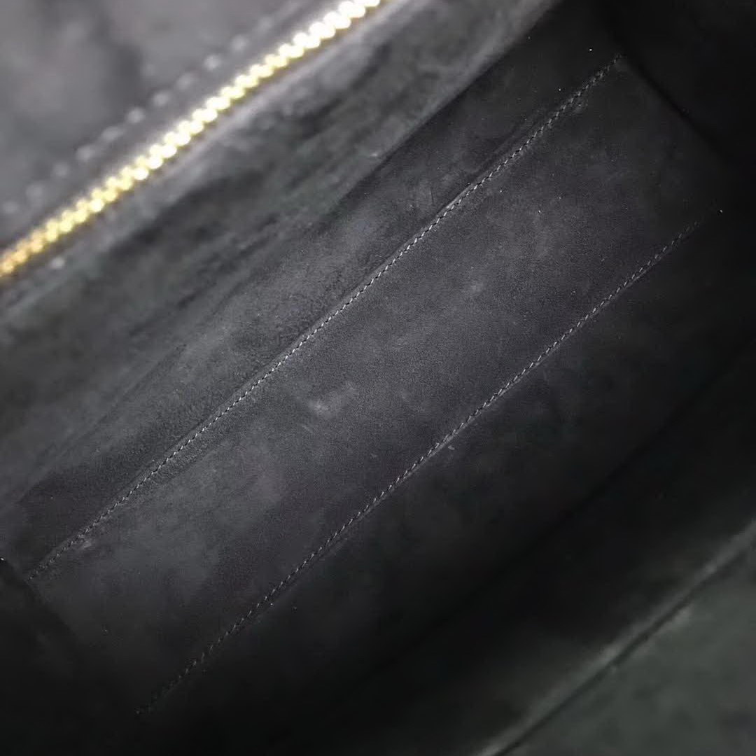 【原版皮】迪奥/Dior 手提包,选用荔枝纹小牛皮裁制而成,饰以品牌标识字母锁扣,低调奢华,简约时尚