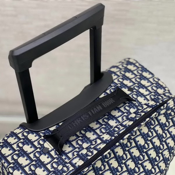【原版皮】迪奥/Dior oblique 旅行箱,经典特制oblique老花布料自带高级感,因为是特制面料 所以箱子很轻,面料不会皱皱的哦,尺寸符合国际登机标准,容量颜值通通在线