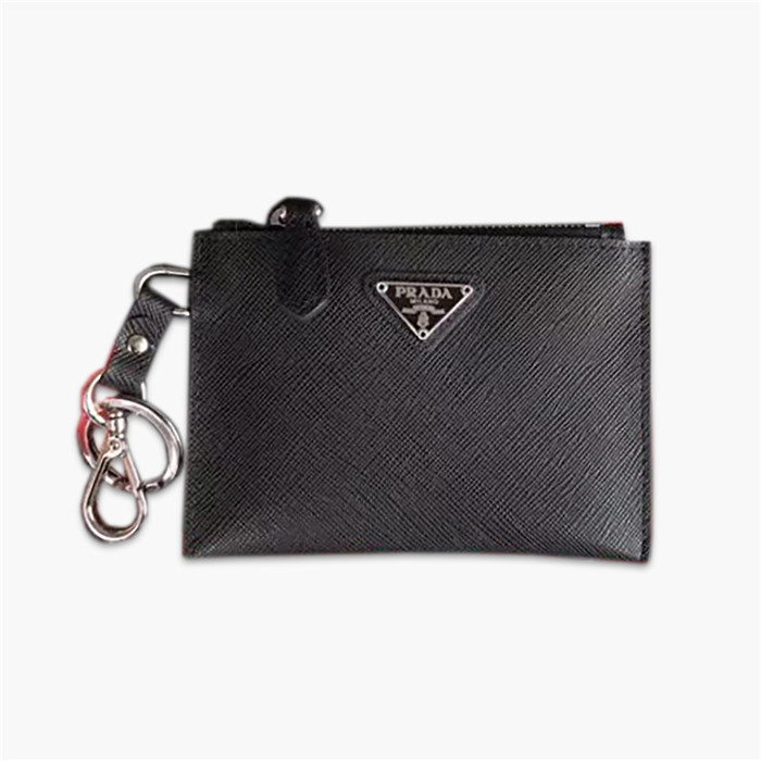 【原版皮】普拉达/Prada 钥匙包,车钥匙包,选用十字纹小牛皮裁制而成,男女通用款,最主要是可以挂在背包上,时尚前卫,款号:1TT080