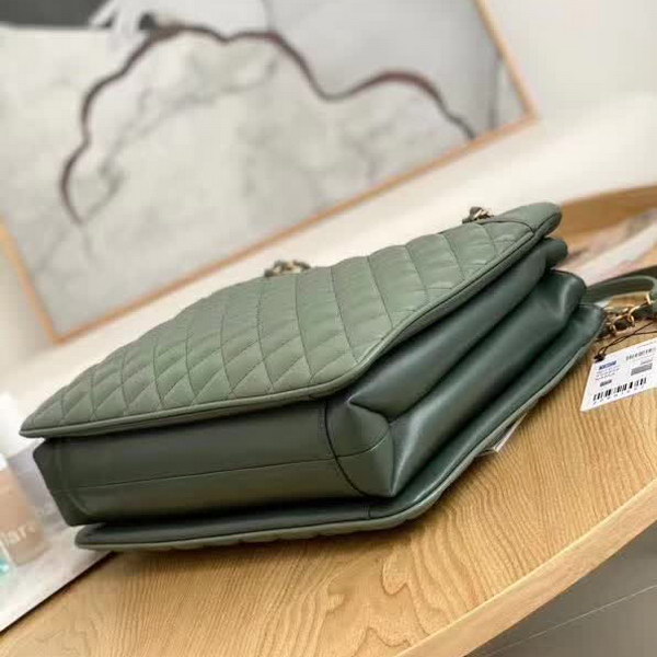 【原版皮】香奈儿/Chanel 购物袋,明星贵妇们的最佳新宠,小香棱格概念,皮链袋,双C标志,一眼钟情,采用进口小羊皮,柔软细腻,皮质独特,纹络更显高档质感,款号:57030