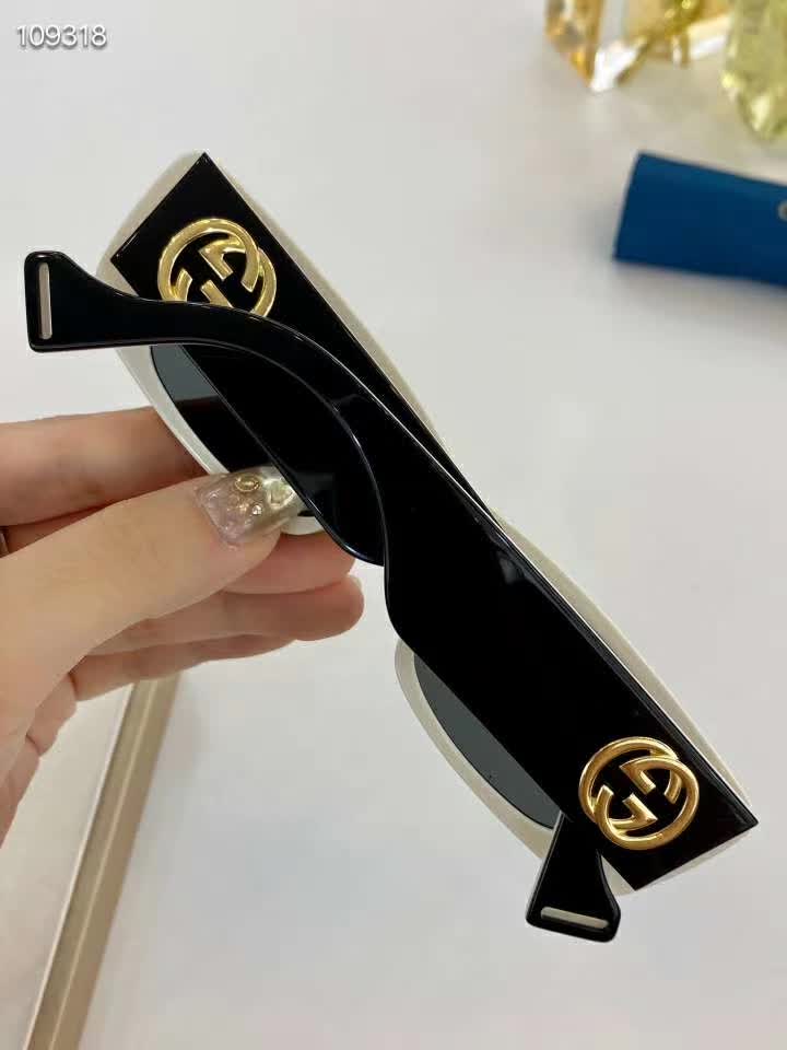 ☆「时尚达人首选」古驰Gucci☆2020全网最新太阳眼镜流行趋势销量排行第一,让你做最耀眼最酷的时尚达人