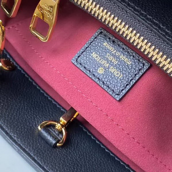 【原版皮】路易威登/LV Montaigne BB手袋,将Monogram图案先印染后压印于粒面皮革,与挺括线条相辅相成,有立体感的造型与精巧的内部设计,款号:M41053